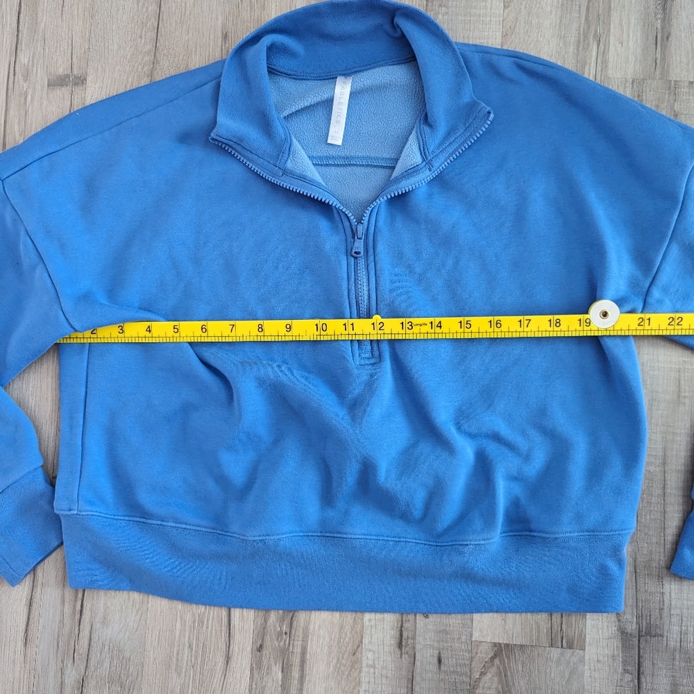 Fabletics Catarina Mock Neck Zip Pullover in Blue Cornflower, Medium - Picture 5 of 7